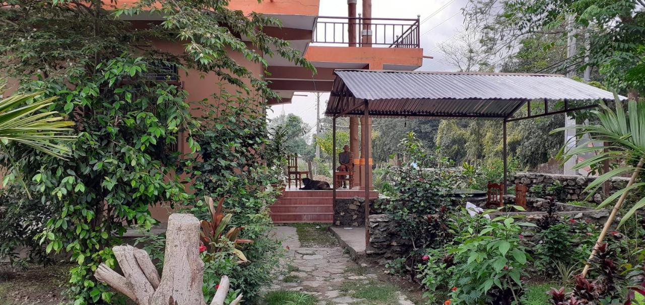 Tara Guesthouse - Sauraha,Chitwan Kültér fotó