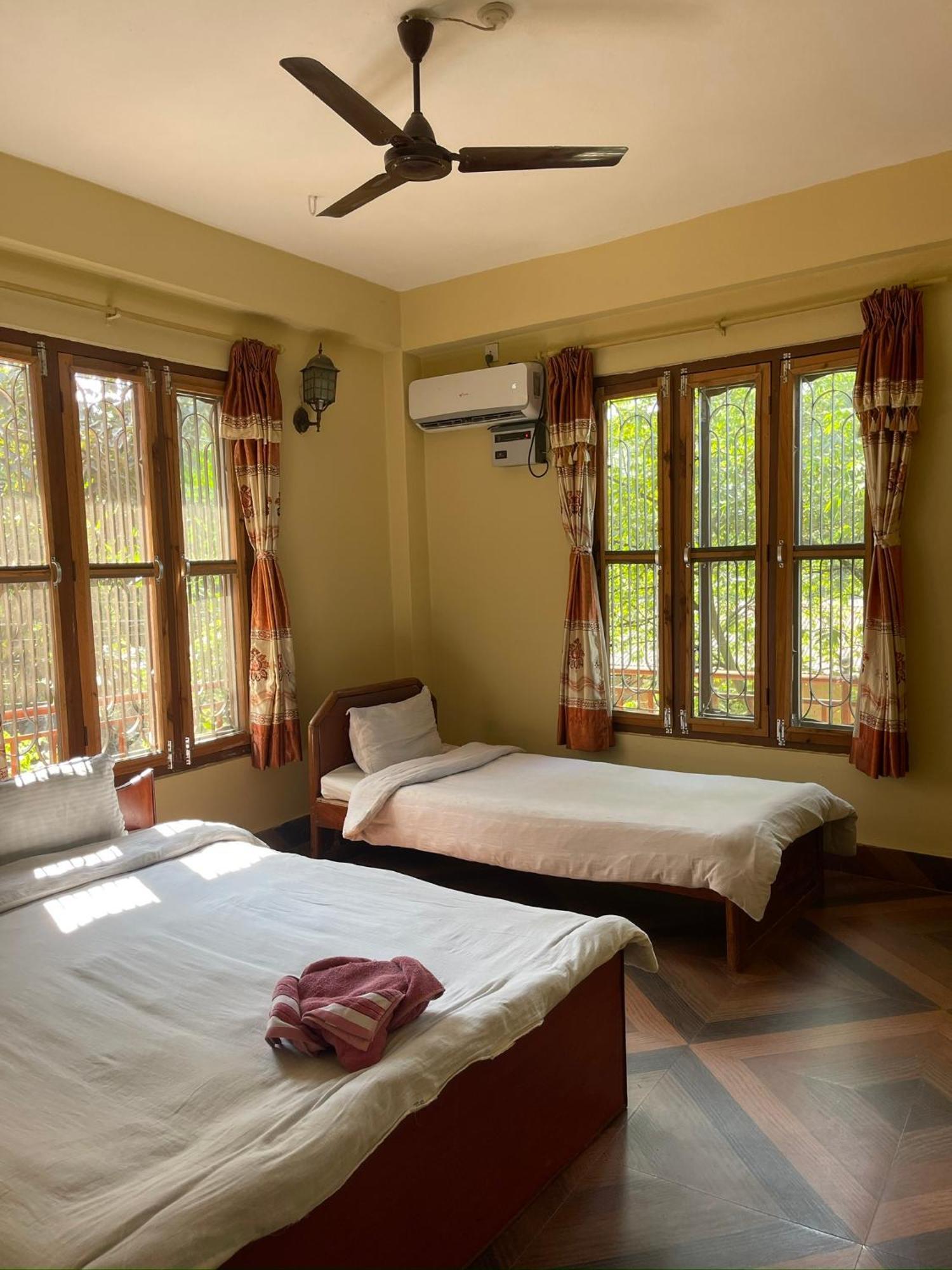 Tara Guesthouse - Sauraha,Chitwan Kültér fotó